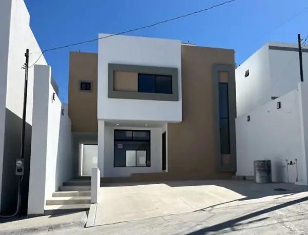 Casa Nueva en Santa Fe / Estrella del Pacifico