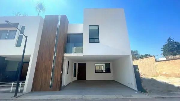 Casa en Venta Cerca De Periférico y Camino Real a Momoxpan