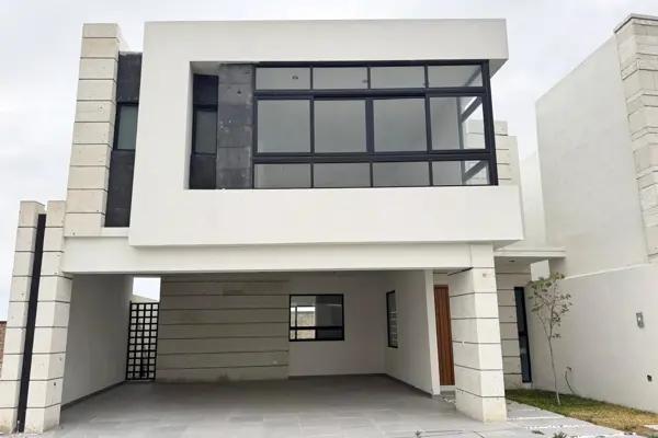 Casa en VENTA en Fracc. La Escondida