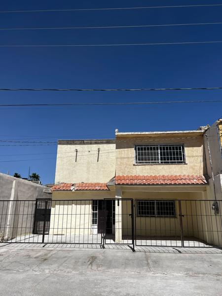 Casa en Renta a 3 min al súper LERDO