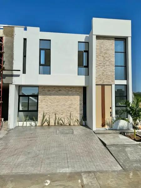 VENTA CASA NUEVA MANZANILLO