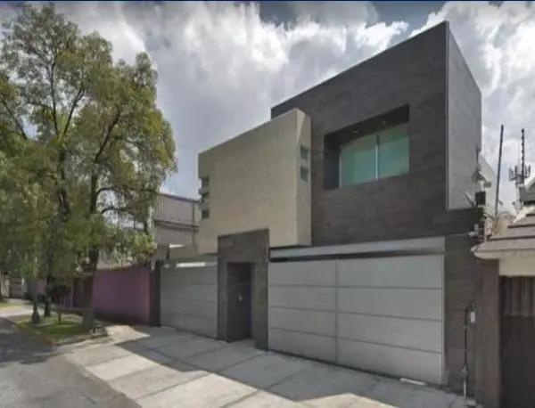 Casa en venta en Ciudad Satelite, Naucalpan de Juárez, México