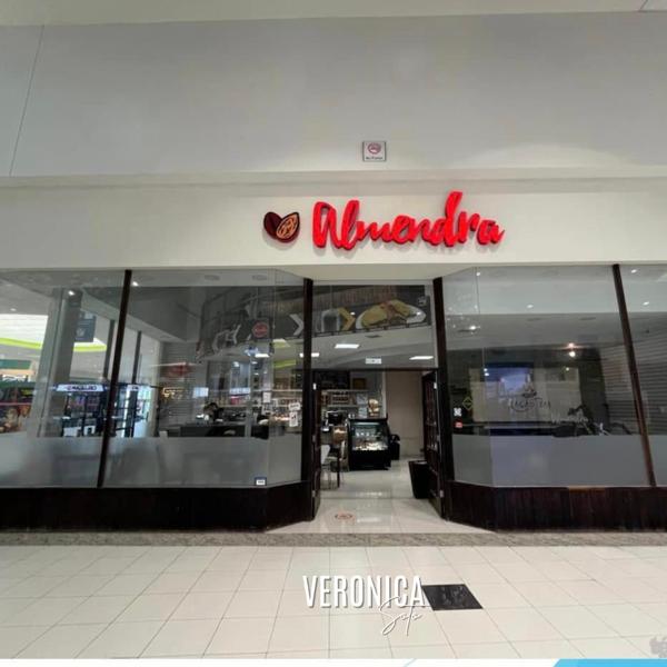Se vende local comercial en Plaza Sendero Se vende local comercial en Plaza Sendero