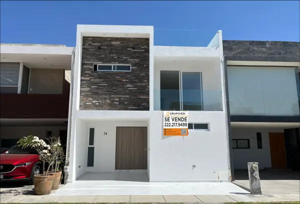 CASA EN VENTA ANTIGUA CEMENTERA