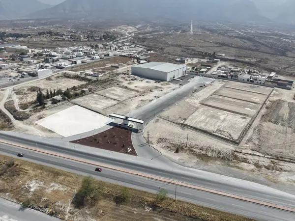 Terreno Comercial sobre Fundadores, Arteaga Coahuila