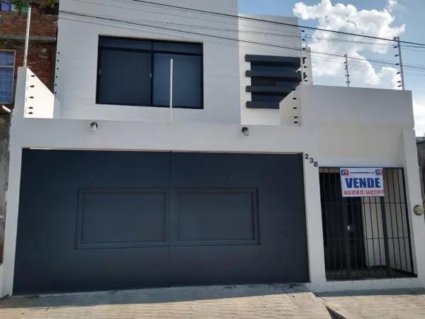 Casa en venta en Ilustres Novohispanos, Morelia con 3 recámaras y garage