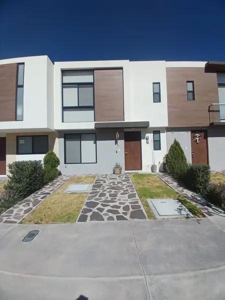 SE VENDE CASA EN ZAKIA