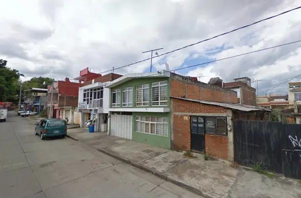 Casa en Venta en Uruapan, Zona La Tamacua con Ubicación Estrategica