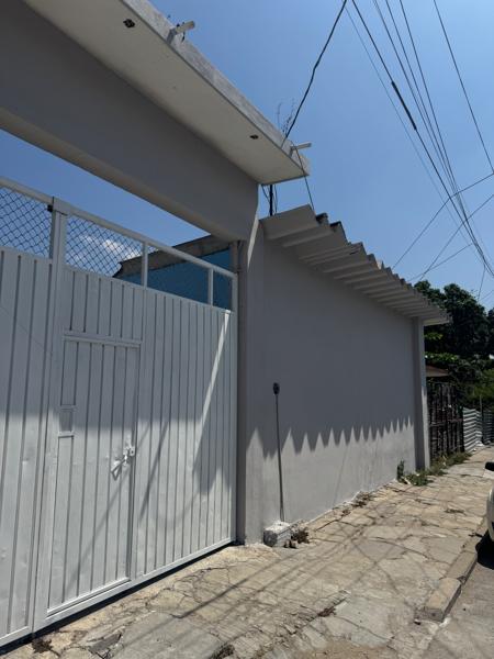 Terreno en renta con cubículos y amplias bodegas en Tuxtla Gutiérrez