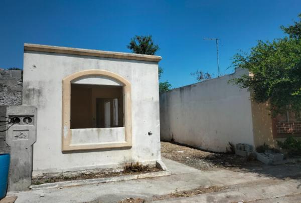 CASA DE ENTREGA INMEDIATA EN TURCOS,FRACCIONAMIENTO LAS PRIRAMIDES, EYNOSA TAMAULIPAS