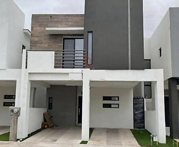 HERMOSA CASA A 5 MIN DE UVM CHIHUAHUA