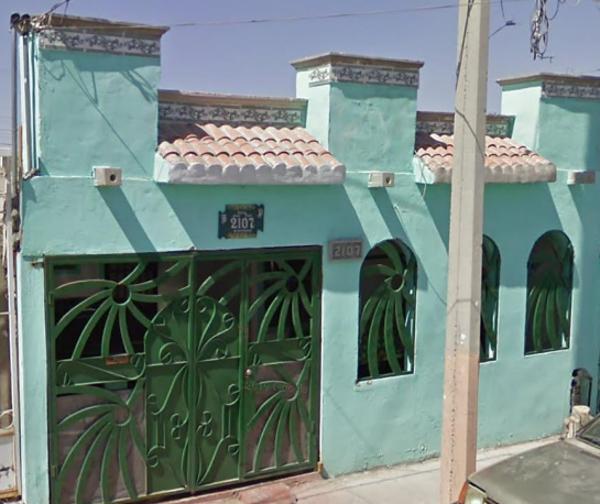 BONITA CASA CERCA DE PATIO ZARAGOZA
