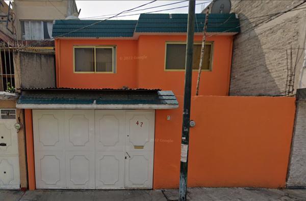 VENTA DE CASA EN CHONCHOS, TEZOZOMOC, AZCAPOTZALCO.
