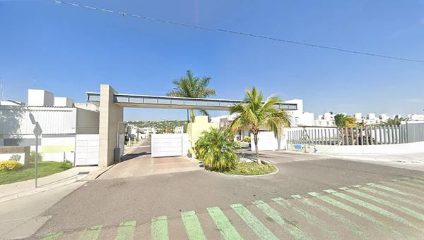 CASA EN VENTA EN LOMAS DE SATELITE QUERETARO, RECUPERACIÓN BANCARIA