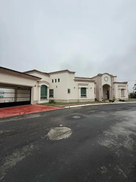 CASA EN VENTA EN BOSQUES DE VALLE ALTO MONTERREY
