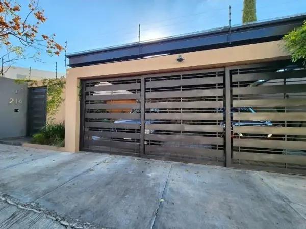 CASA EN VENTA, JURIQUILLA, QRO! ALBERCA, ESPACIOS
INTELIGENTES, ACABADOS DE ALTA GAMA Y MÁS