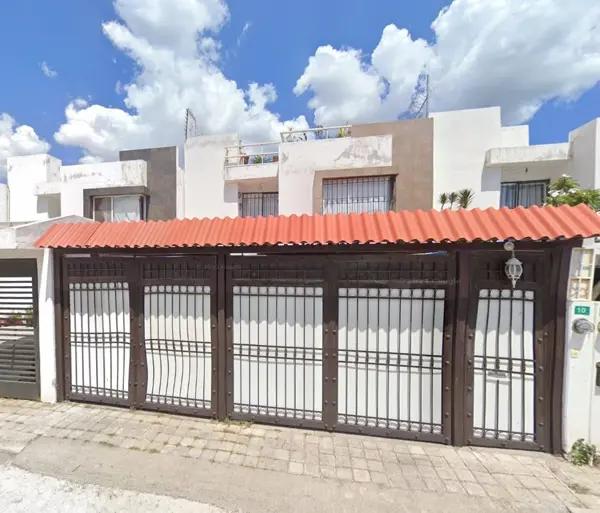 Se Vende casa en Fracc Mediterraneo, Corregidora Qro con estudio en PB Se Vende casa en Fracc Mediterraneo, Corregidora Qro con estudio en PB