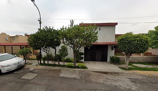 CASA EN VENTA EN LAS ALAMEDAS, REMATE BANCARIO