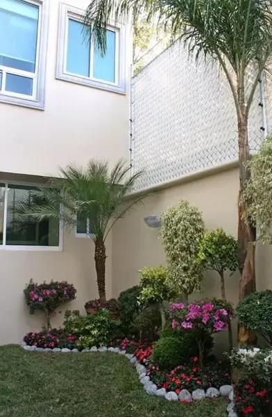 Venta Casa Condominio, Olivar de Los Padres con Jardín Privado