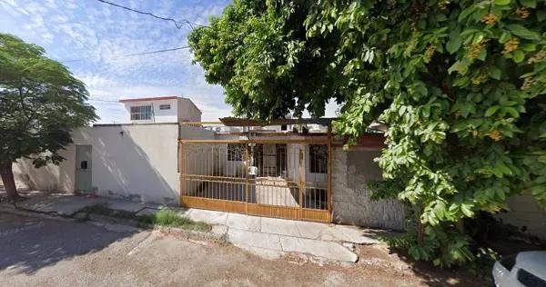Casa en Venta en Graciano Sánchez, El Tajito, Torreón: Recuperación Bancaria