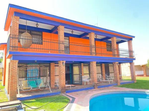 VENTA DE CASA DE 2 NIVELES EN FRACC. AGUA HEDIONDA