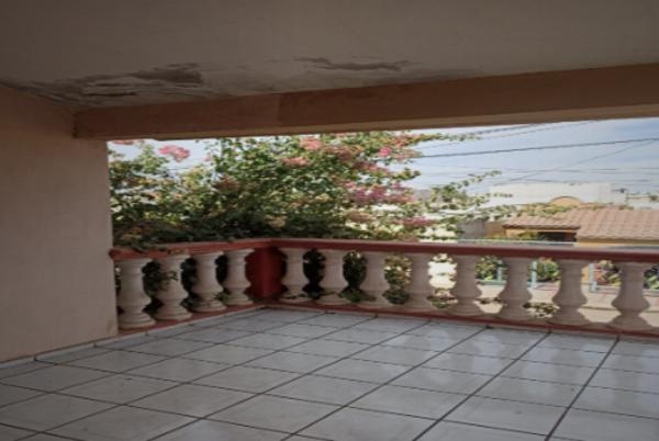 CASA DE NTREGA INMEDIATA EN VERSALLES, COLONIA VILLA FONTANA, CAJEME SONORA