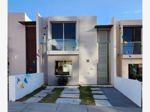 Casa en venta en Santa Maria de Guido, Morelia, Michoacán de Ocampo