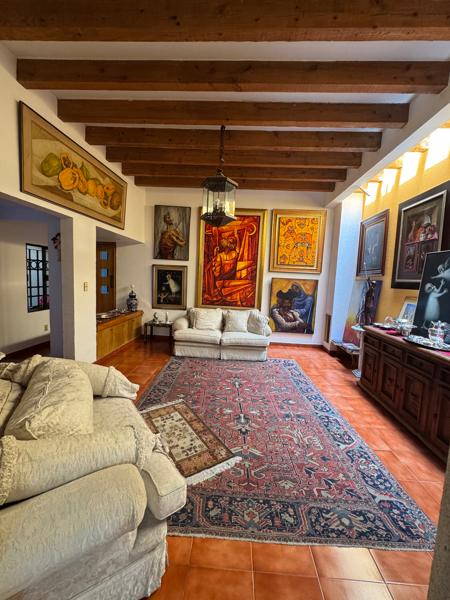 Casa en POLANCO con un estilo mexicano muy acogedor y en una ubicación privilegiada.