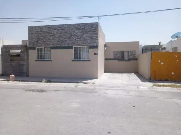 Casa individual 2 recámaras en Residencial Santa Lucia, García