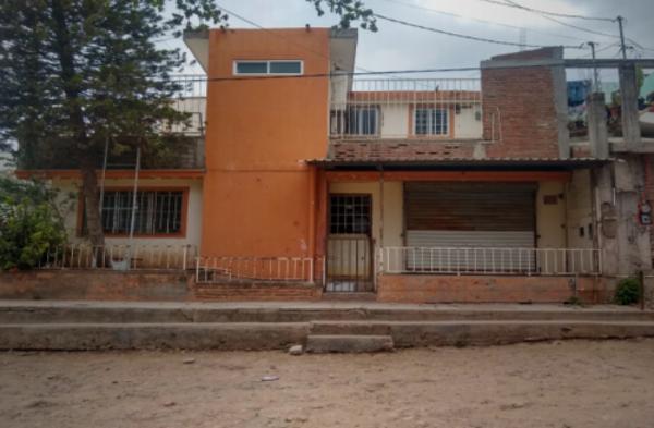 CASA DE ENTREGA INMEDIATA EN CALLE CUAUHTEMOC, COLNIA EL ROSARIO UZARRAGA, CULIACAN, SINALOA