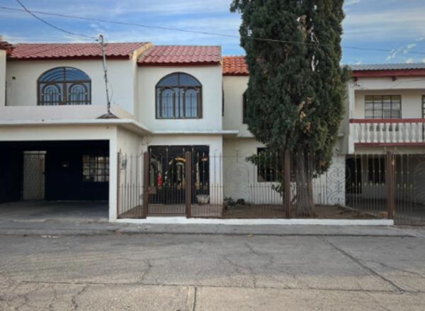 COMPRALE DIRECTO AL BANCO LA CASA DE ENTREGA INMEDIATA UBICADA EN HIDALGO DEL PARRAL CHIHUAHUA