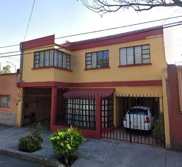 HERMOSA CASA EN PORTALES