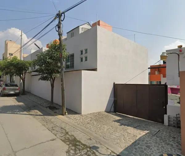 Casa en Venta en Lomas de Tzompantle, Cuernavaca Entrega Inmediata