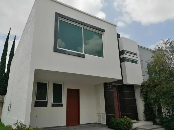 Casa en Venta Coto Solé Frente Al Tec de Monterrey Solares.