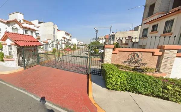 OPORTUNIDA CASA EN VILLA DEL REAL
