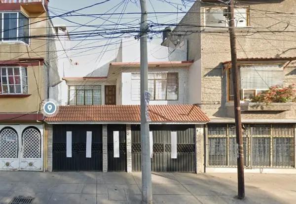 GRAN OPORTUNIDAD DE CASA EN ARAGON  ADJUDICADA