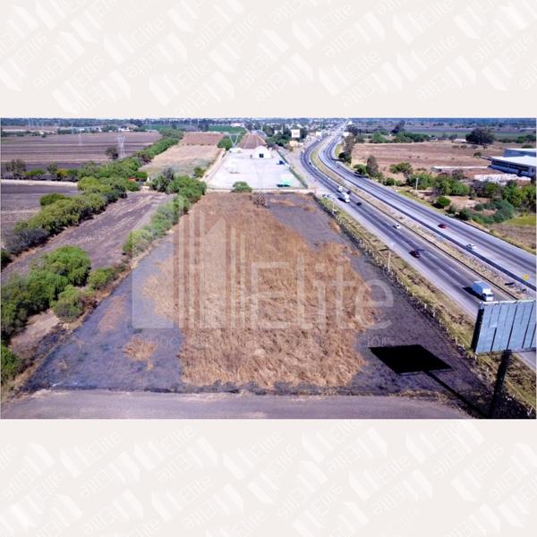 TERRENO INDUSTRIAL EN VENTA SOBRE CARRETERA 57 QUERETARO-MEXICO