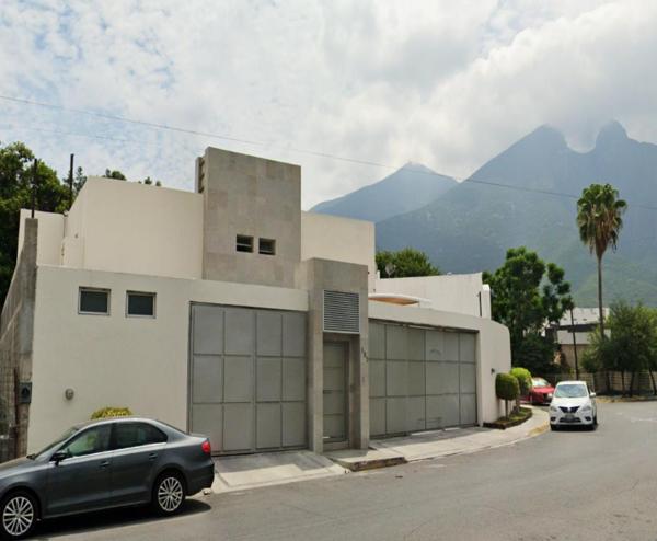 HERMOSA CASA EN MONTERREY