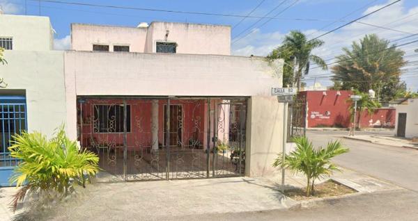 CASA EN RECUPERACIÓN BANCARIA EN C 82 No. 485 PASEOS DE PENSIONES, MÉRIDA YUCATÁN.