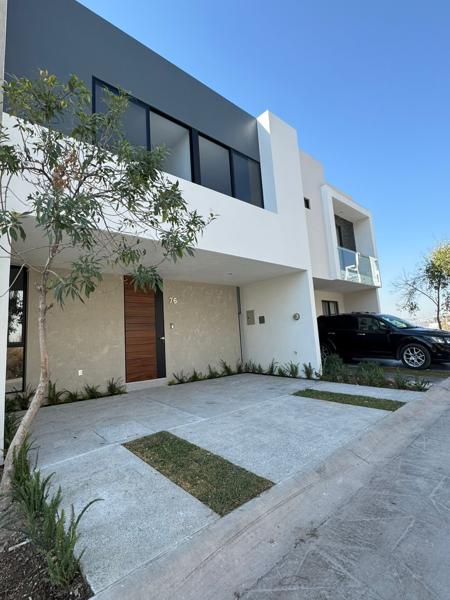 CASA EN COTO DE 4 HABITACIONES, ZONA LAS FUENTES, LAS ÁGUILAS, FRENTE A ITESO, DENTRO DE PERIFÉRICO