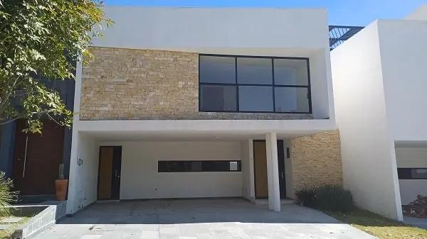 Casa en venta en Lomas de Angelópolis II, San Andrés Cholula, Puebla