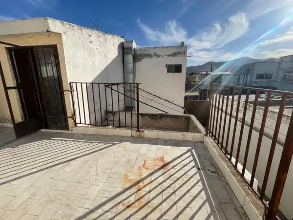 Casa en Venta en La Fuente, Torreón - Ubicación Estratégica y Amplios Espacios