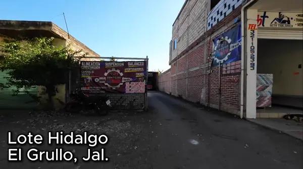 Lote con Construccion en Venta en calle Hidalgo de El Grullo, Jal.
$3,800,000