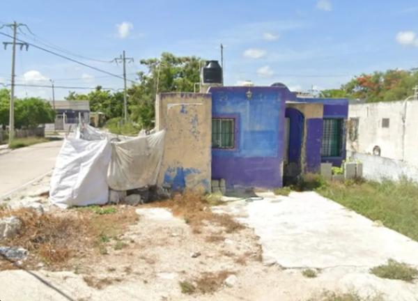 CASA EN RECUPERACIÓN BANCARIA EN 53C No. 600 FLAMBOYANES, PROGRESO YUCATÁN.