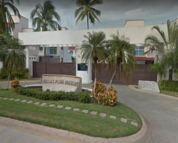 INCREIBLE CASA EN FRACCIONAMIENTO VILLAS PLAYA DIAMANTE