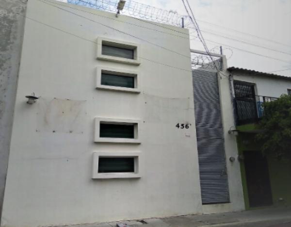 COMPRALE DIRECTO AL BANCO LA CASA DE ENTREGA UBICADA EN LA COLONIA NUEVO EN IRAPUATO GTO