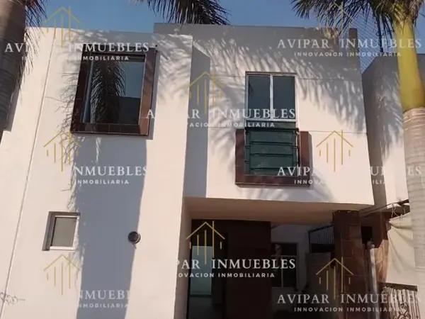 CASA EN VENTA EN VILLA SAN MARTIN, LA UNION DEL CUATRO, TLAJOMULCO, JALISCO