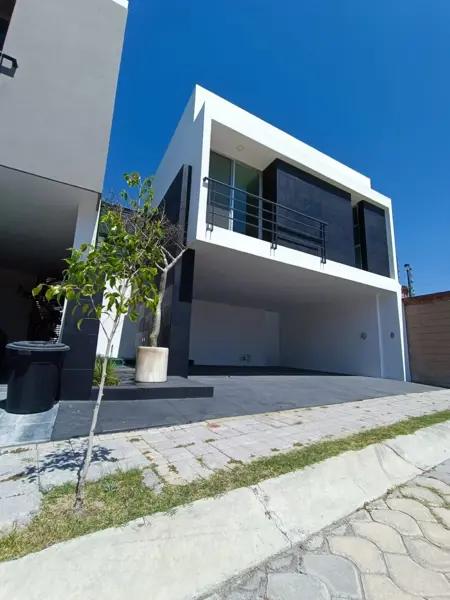 Casa en venta en Lomas de Angelópolis, San Andrés Cholula, Puebla