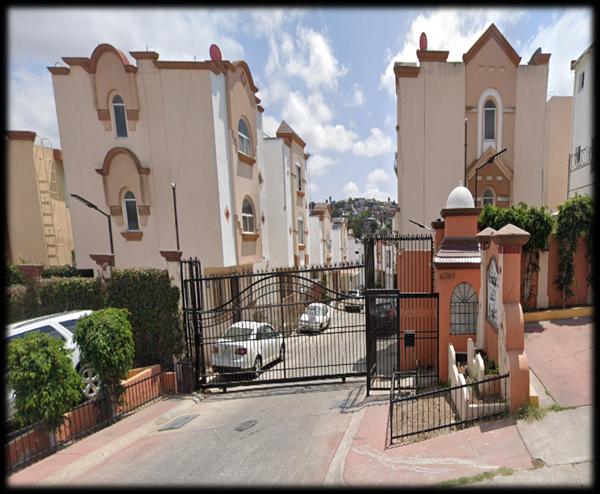 VENTA DE PRECIOSA CASA EN JARDINES DE AGUA CALIENTE, TIJUANA