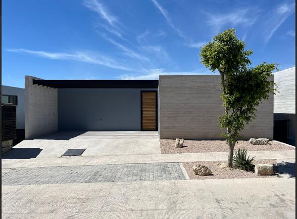 CASA EN VENTA BOSQUES LAS LUCES HARAS